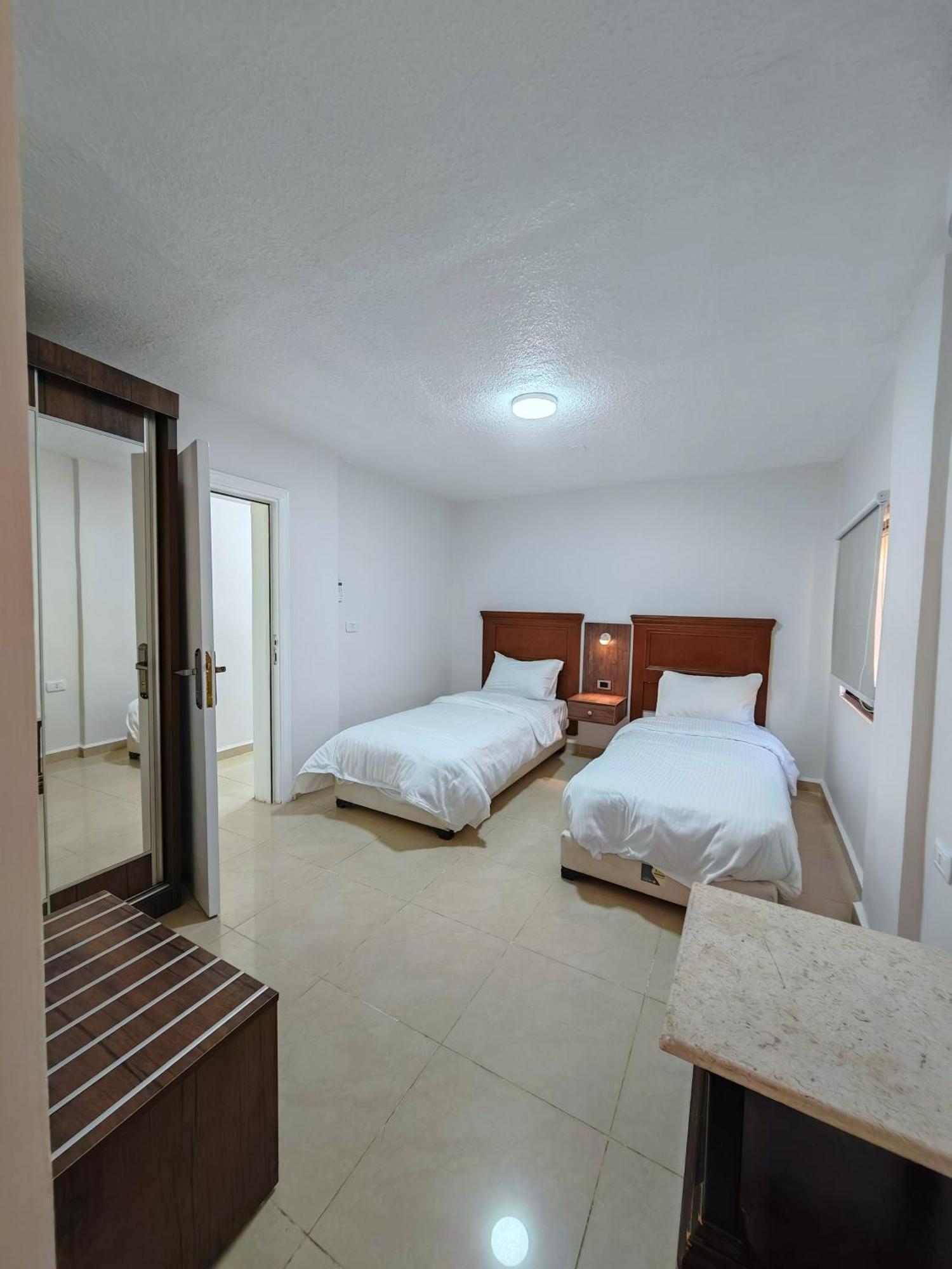 Cleopetra Hotel Wadi Musa Extérieur photo